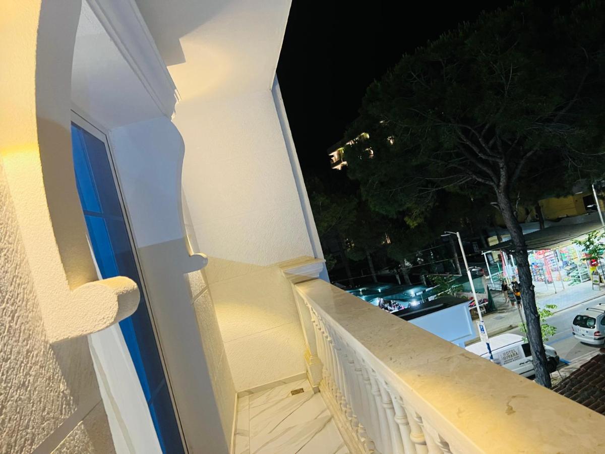 Ujvara Hotel Golem  Exterior photo