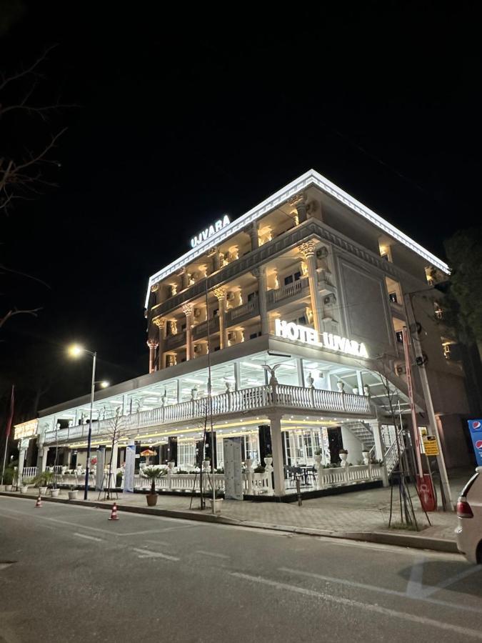 Ujvara Hotel Golem  Exterior photo